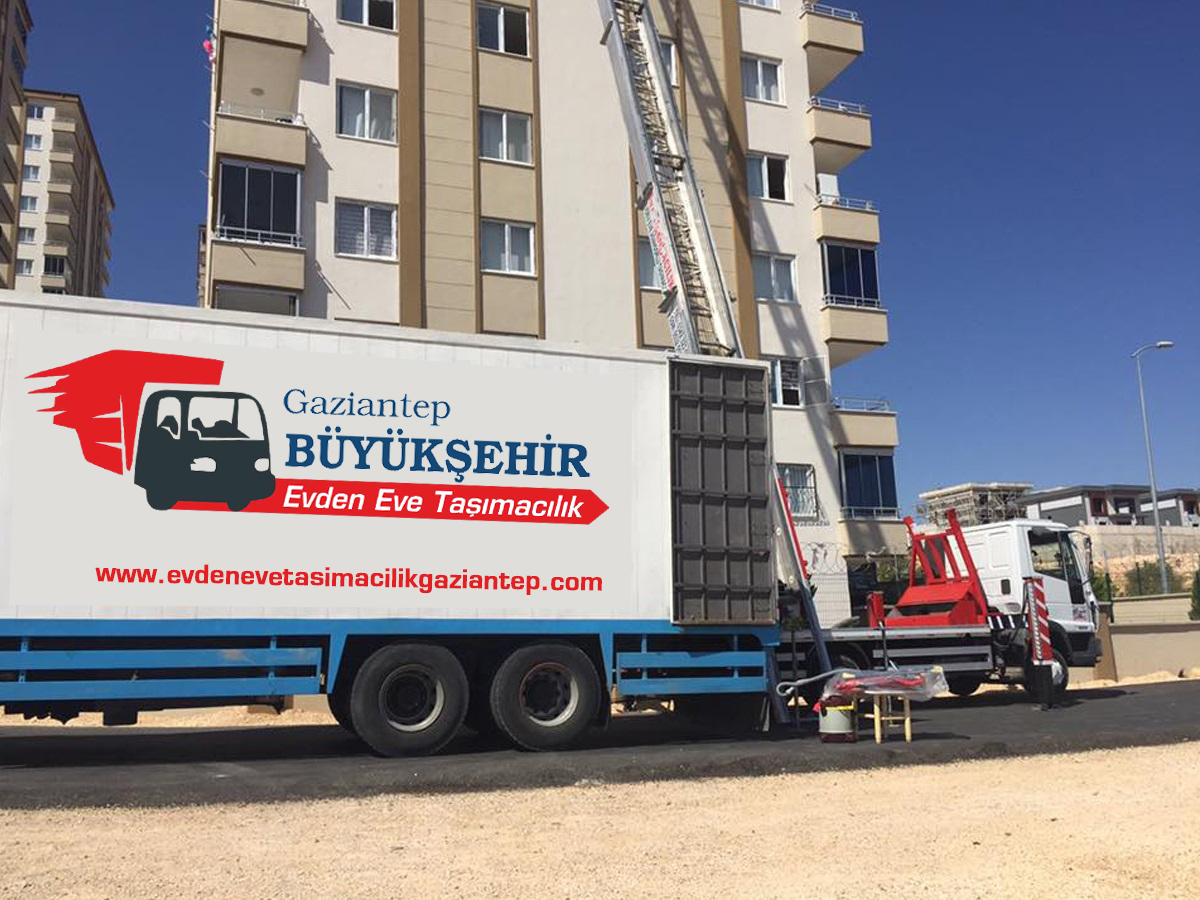 Büyükşehir Nakliyat Tırı